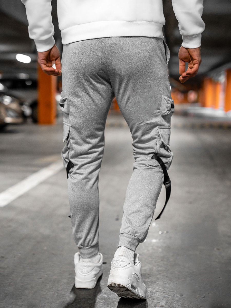 dark grey nike cargo sweatpants